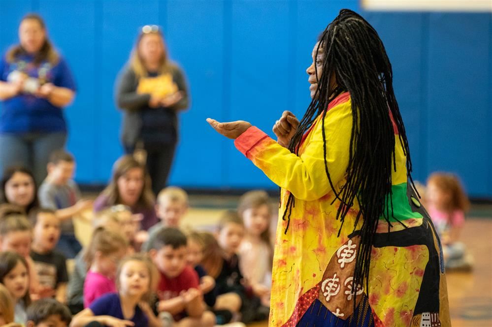  Vanessa Johnson speaks to students
